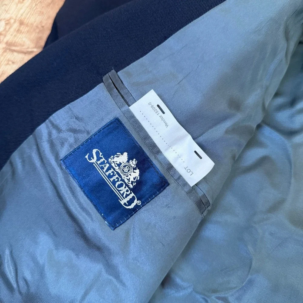 Stafford Classic Blazer Sport Coat Mens size 44R Blue Gold Tone Buttons
